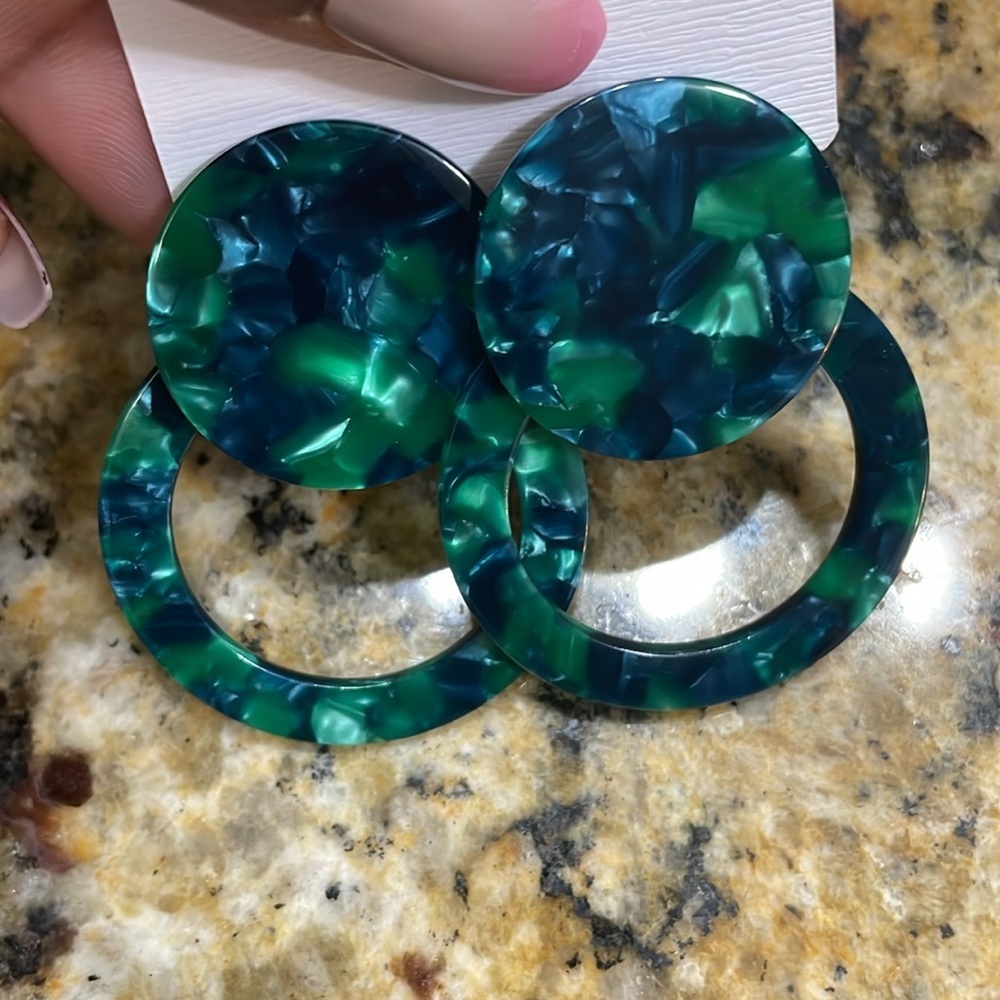 Green Hoop Earrings - Picture 5 of 9
